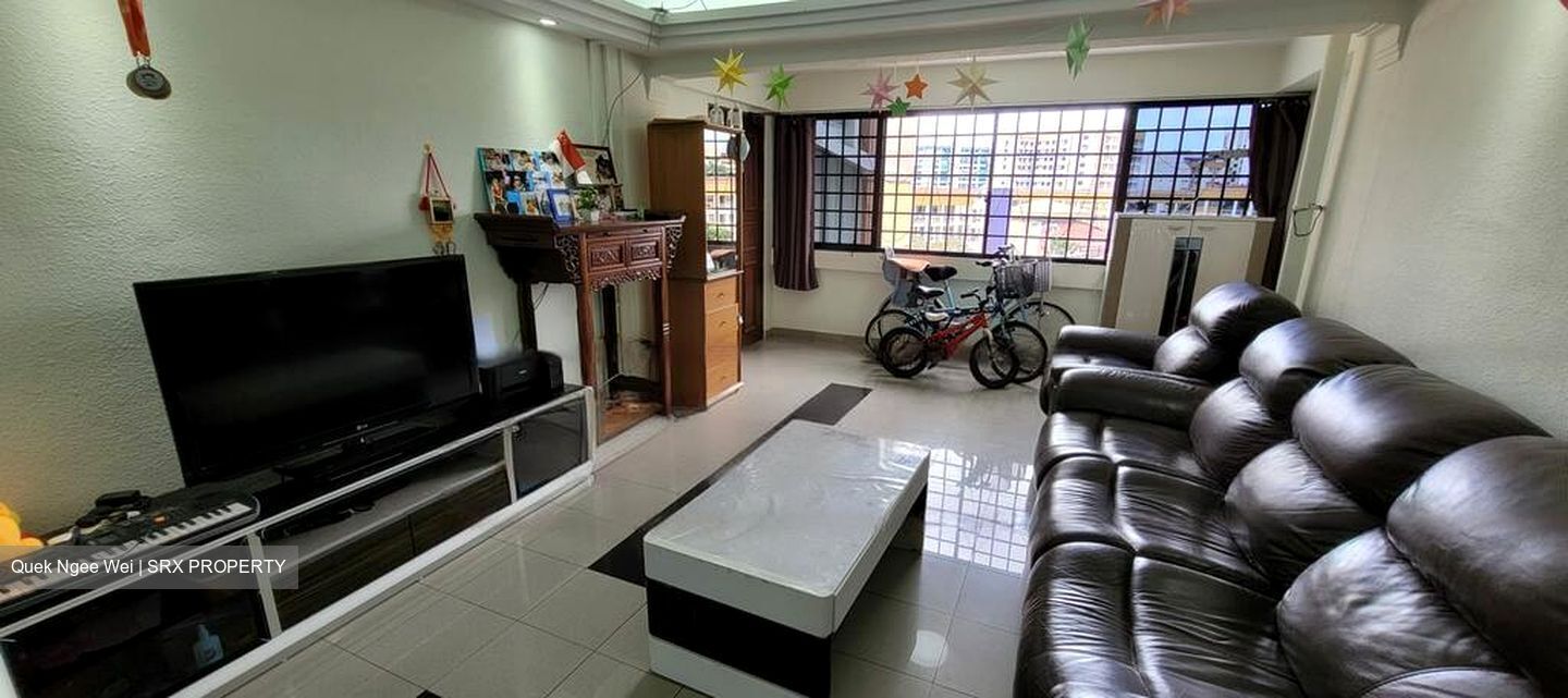 Blk 210 Tampines Street 23 (Tampines), HDB 5 Rooms #430379521